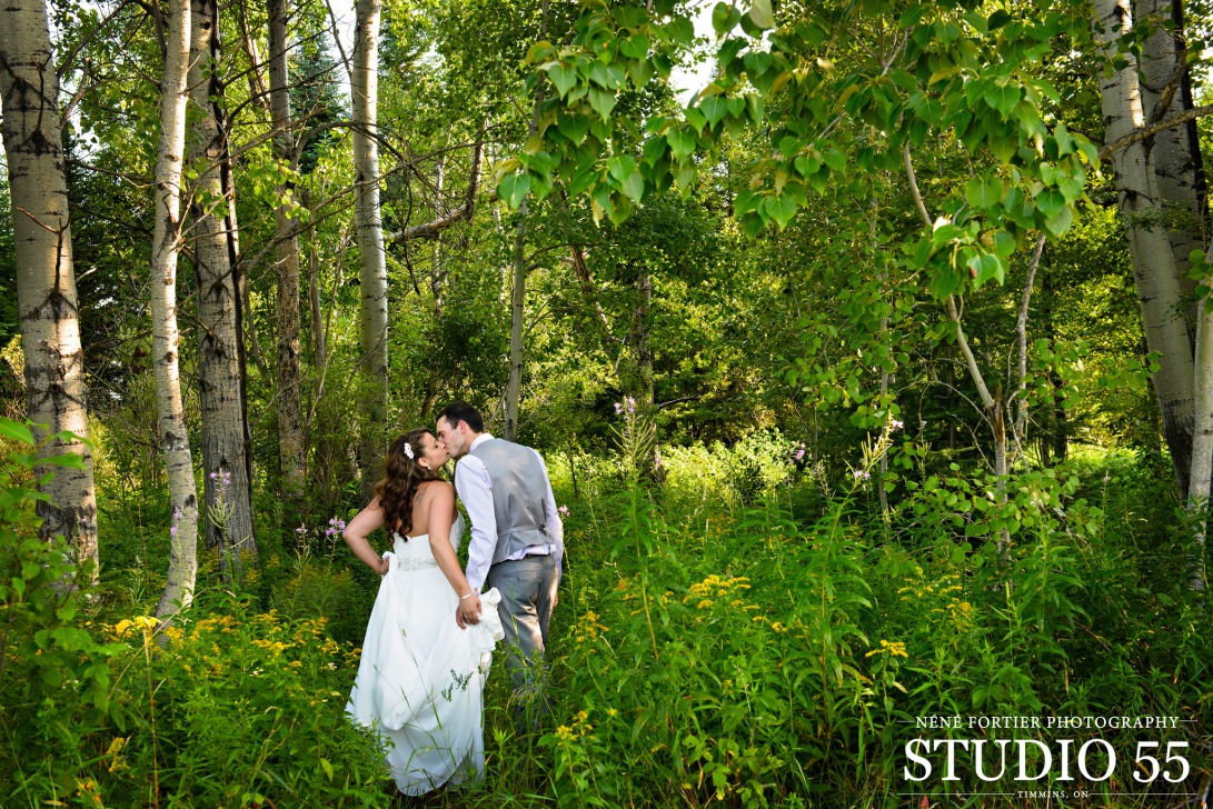 wedding & engagement photography in Timmins Ontario